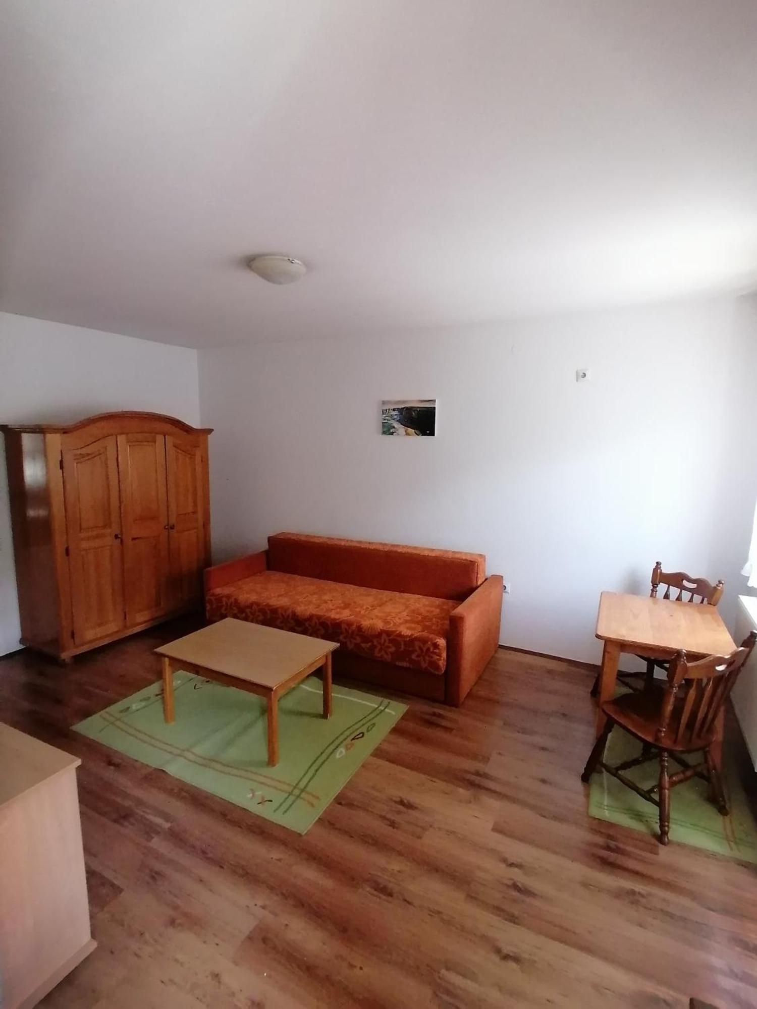 Hostel S Nowy Sad Zewnętrze zdjęcie
