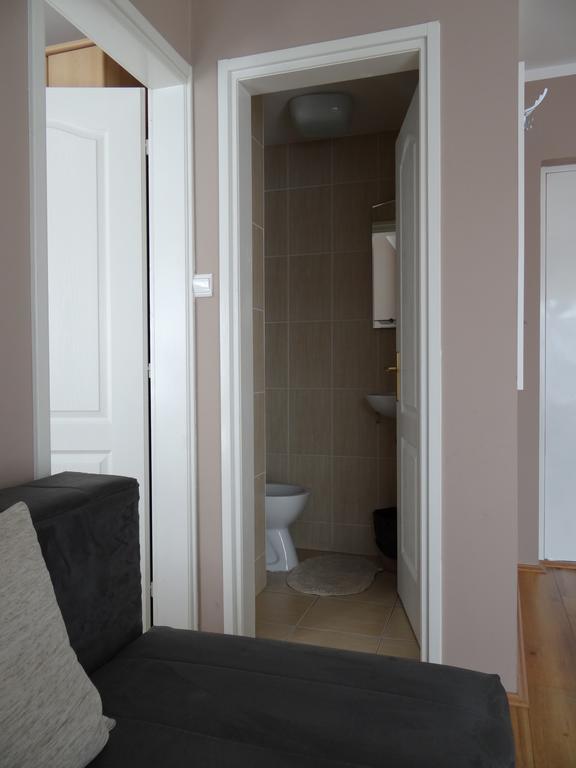 Hostel S Nowy Sad Zewnętrze zdjęcie