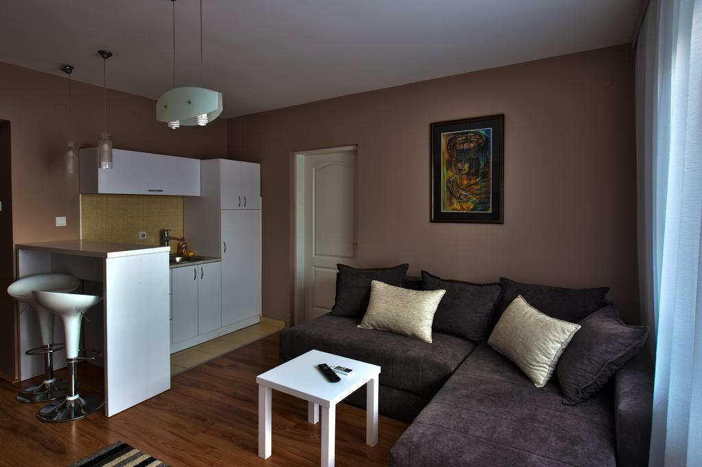 Hostel S Nowy Sad Zewnętrze zdjęcie